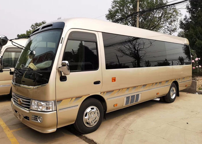 北京租赁16座豪华丰田考斯特配司机多少钱一天? 北京租赁16座豪华丰田考斯特配司机多少钱一天?