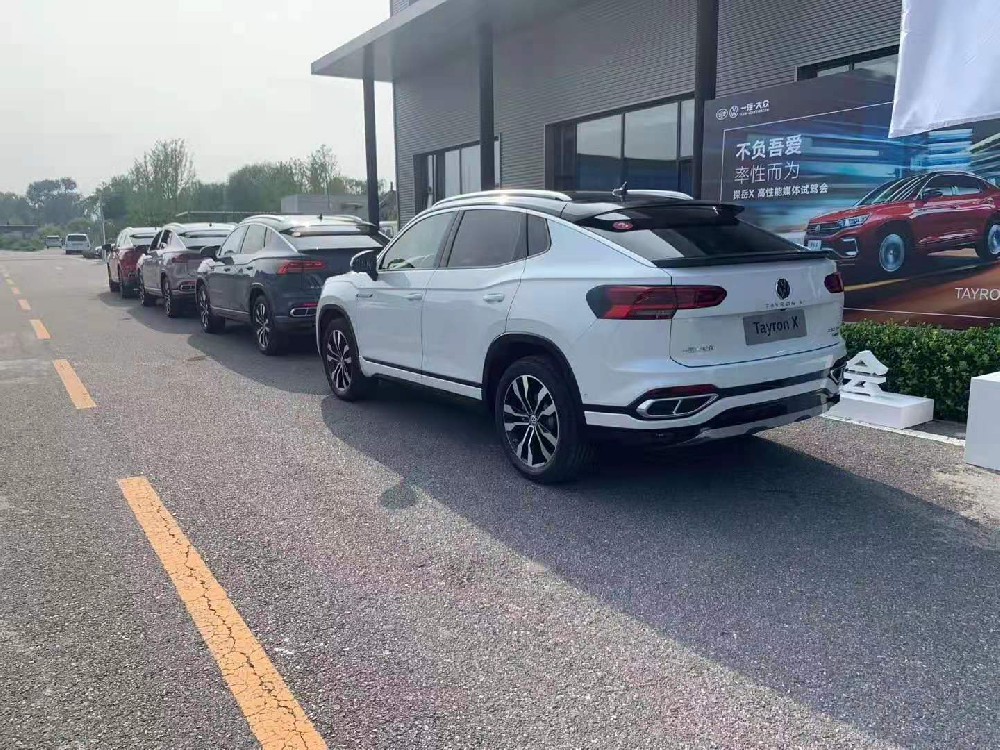 北京商务车租赁-安全行车技巧